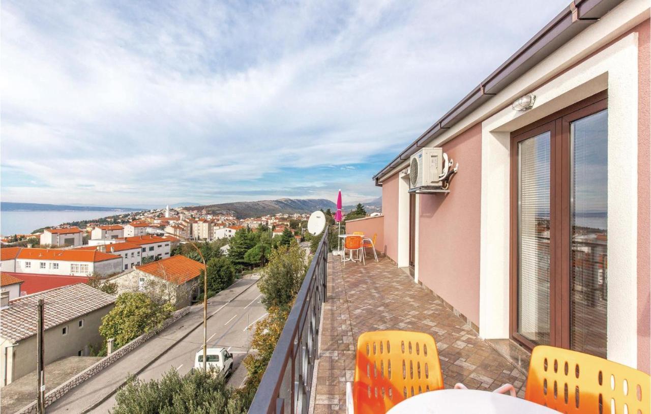 Cozy Apartment In Novi Vinodolski With Kitchen Kültér fotó