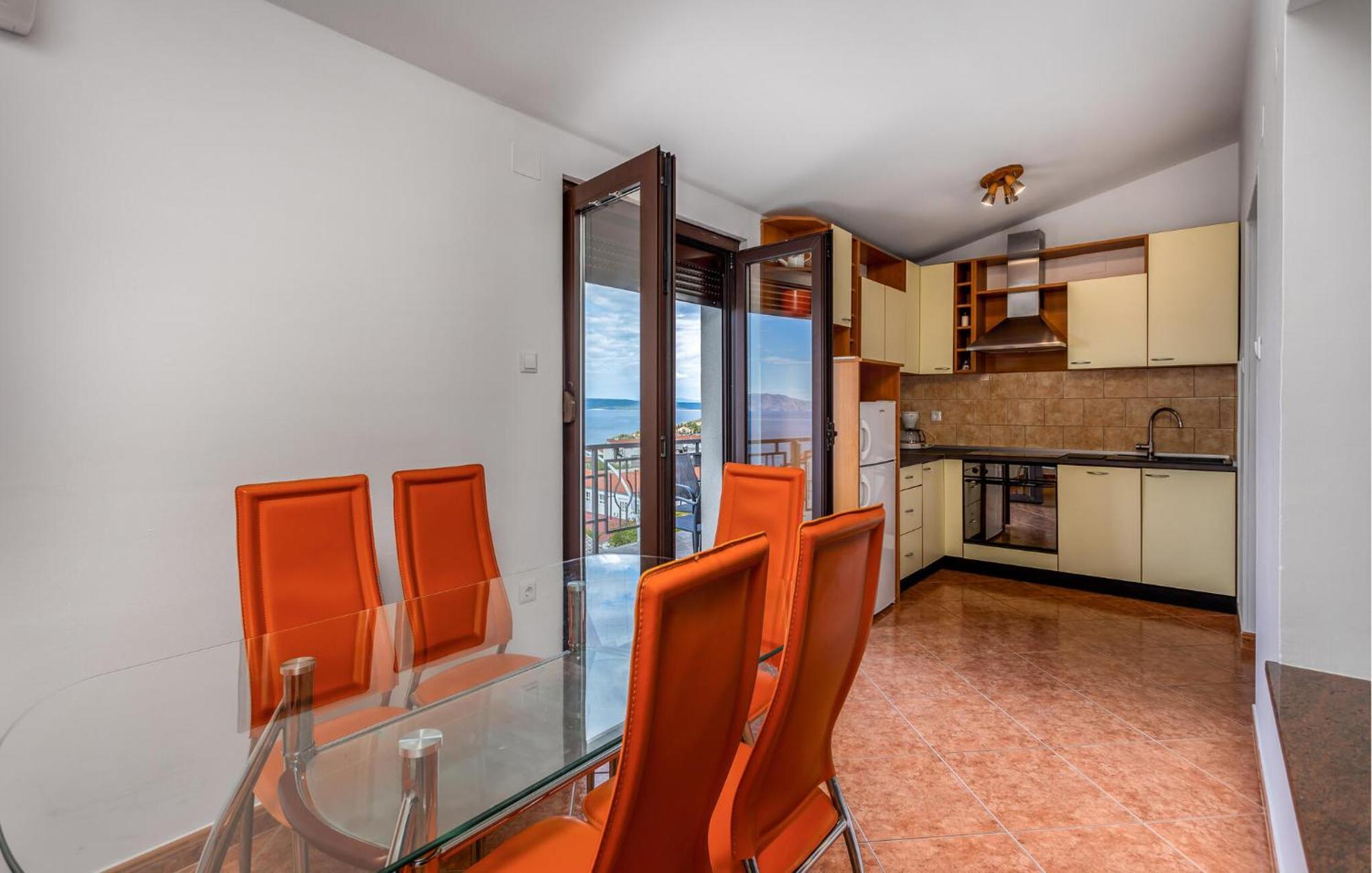 Cozy Apartment In Novi Vinodolski With Kitchen Kültér fotó