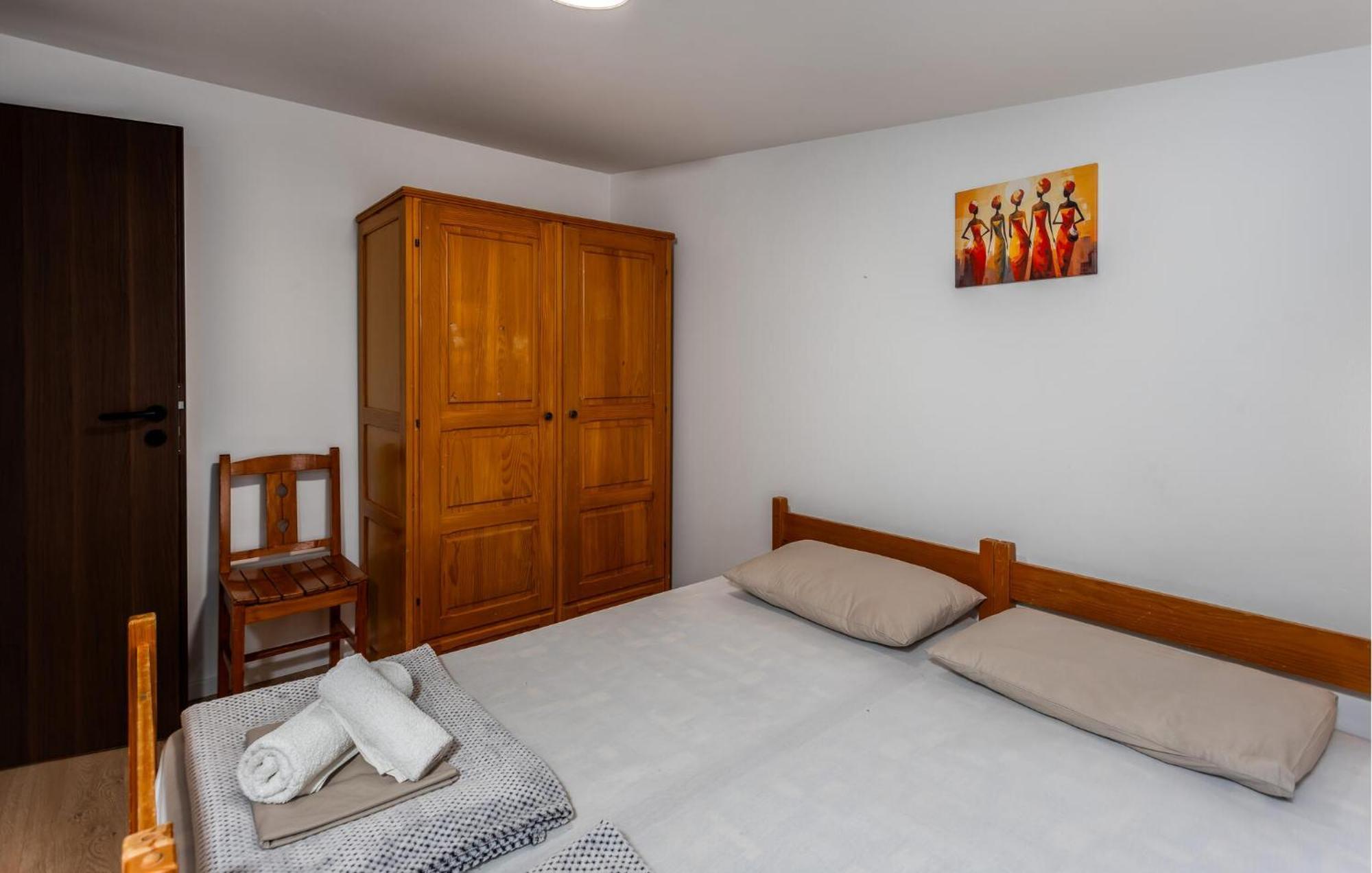 Cozy Apartment In Novi Vinodolski With Kitchen Kültér fotó