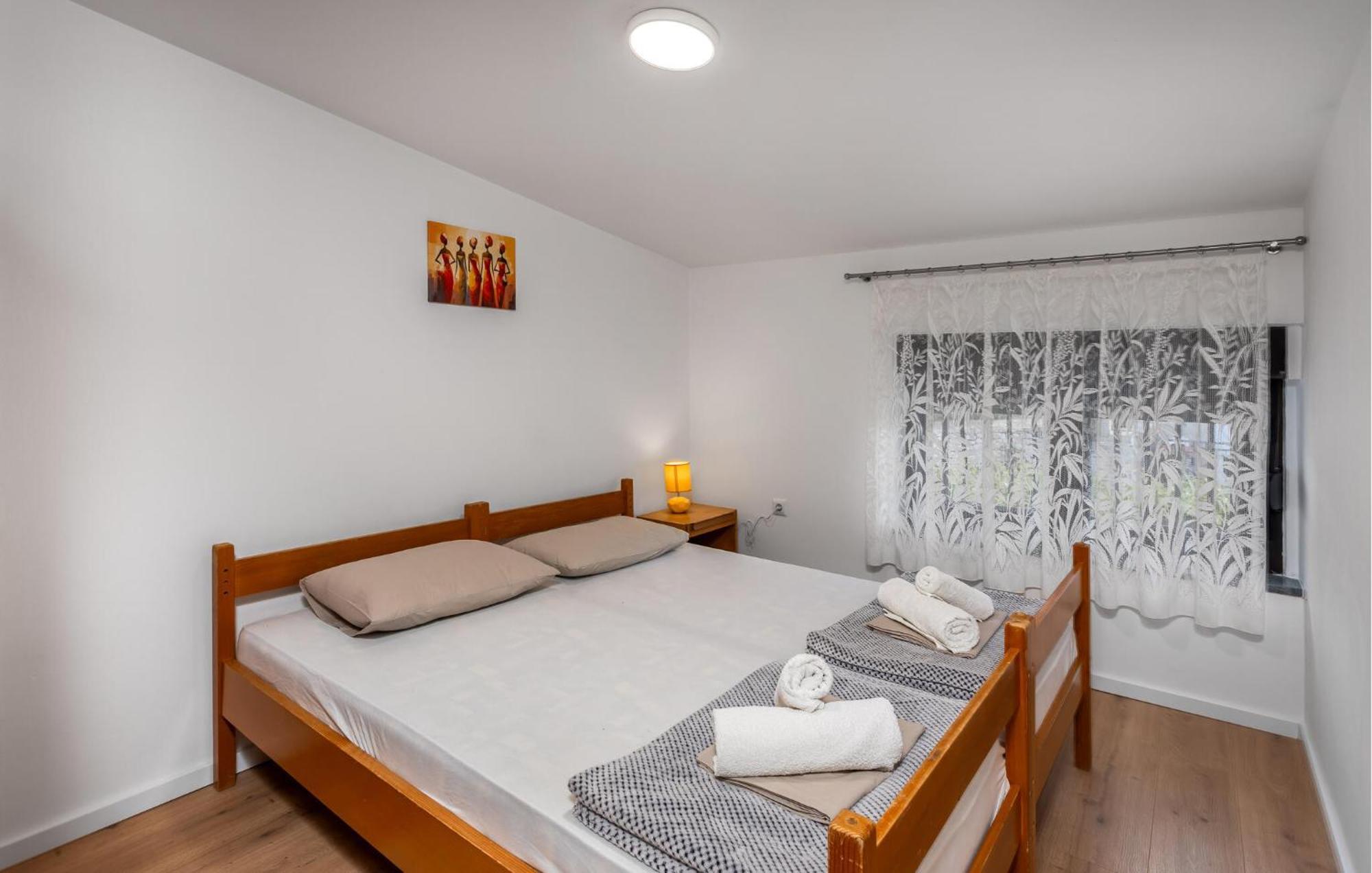 Cozy Apartment In Novi Vinodolski With Kitchen Kültér fotó